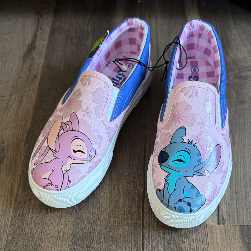 Disney women’s Stitch Sneakers